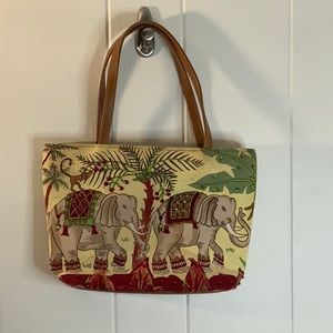 CUTE ELEPHANT PURSE WITH SEQUIN BEAD DETAIL B21